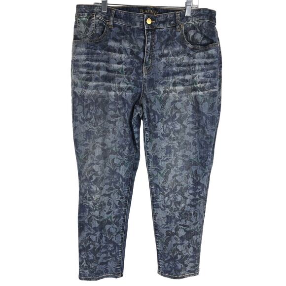 Chico's  Platinum  Floral Leaf Design Women's Denim Ankle Jeans 3 - L - Picture 1 of 7
